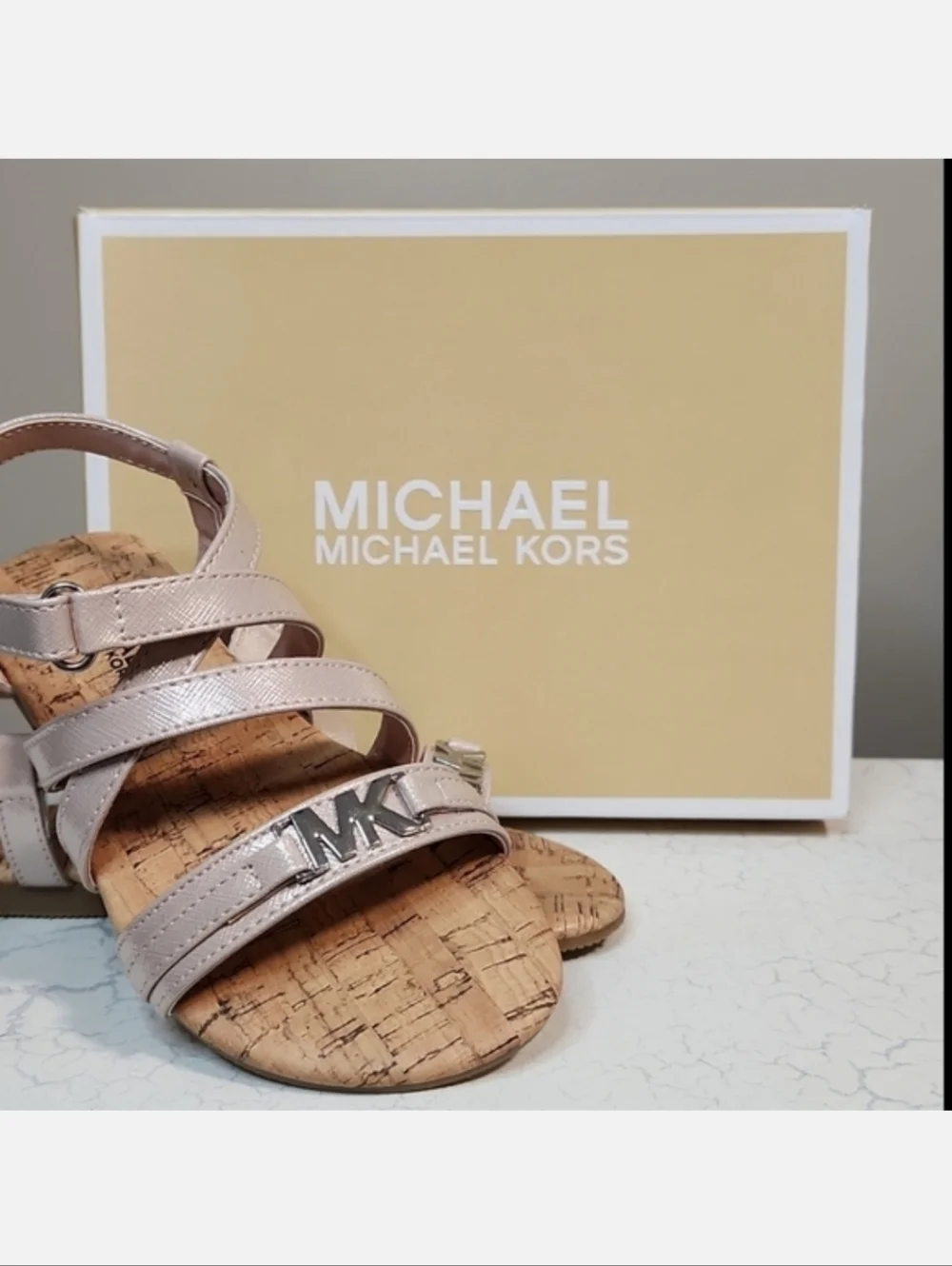 MICHAEL Michael Kors Girls' Youth Normani Pink Sandals, Size 11 ~ BNIB - Picture 1 of 7